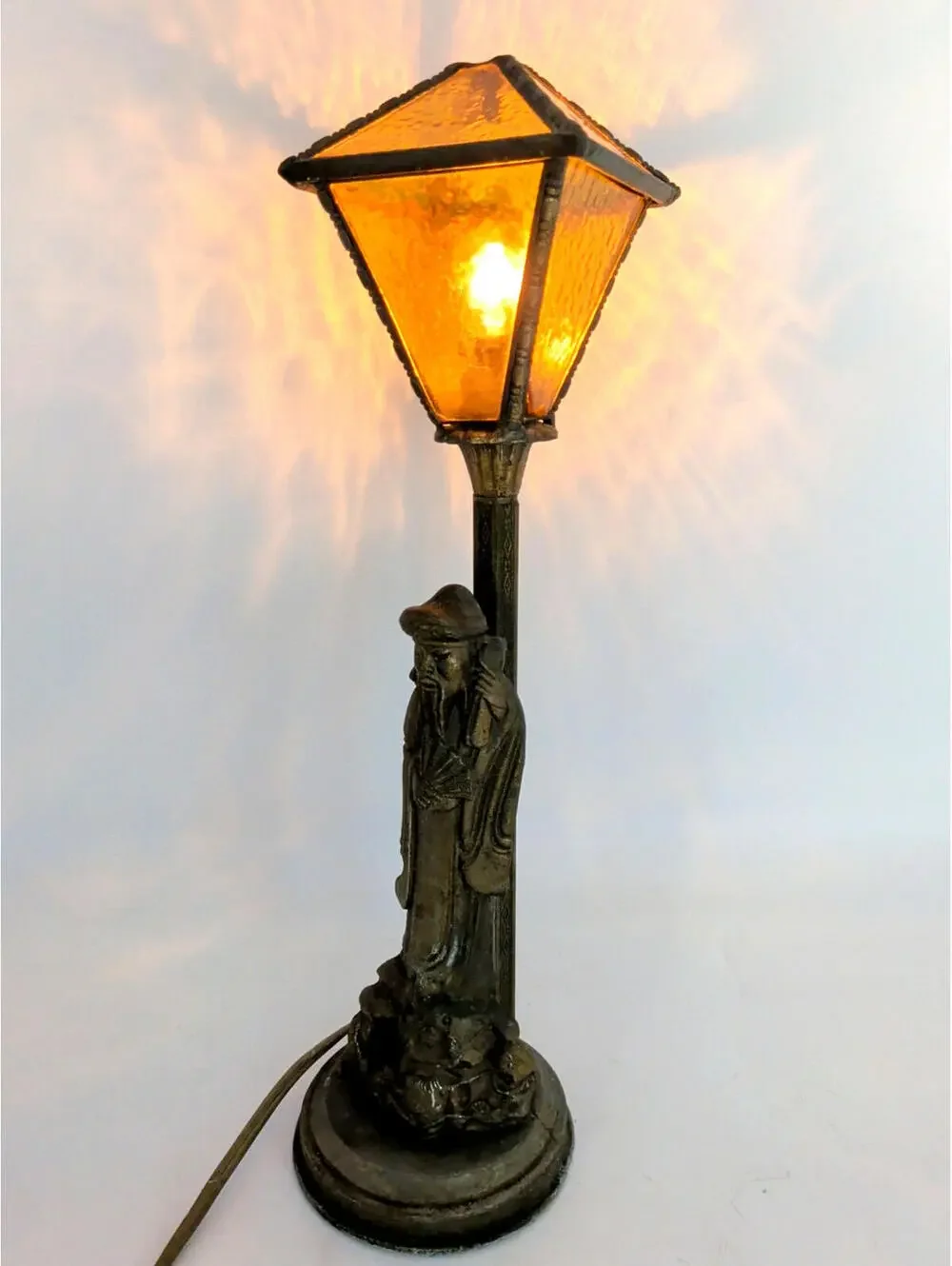 Antique VTG Figural Lamp Asian Man Spelter Statue Amber Glass Lamp 18